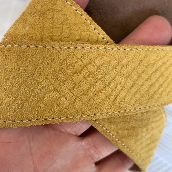 Porronet yellow suede sandals size 8.5 - Picture 8 of 8